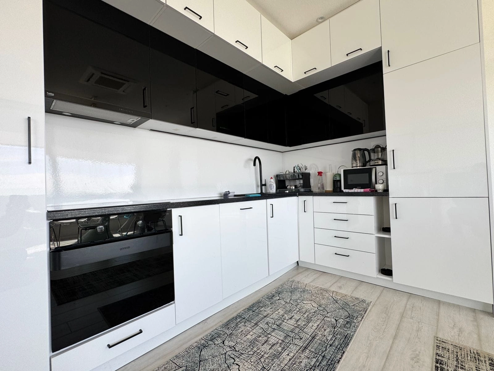 Moderna-vila-sa-bazenom-i-pogledom-na-more-Kavac-Kotor-5 Kuća 310 m² – Kavač, Kotor — fotografija 6
