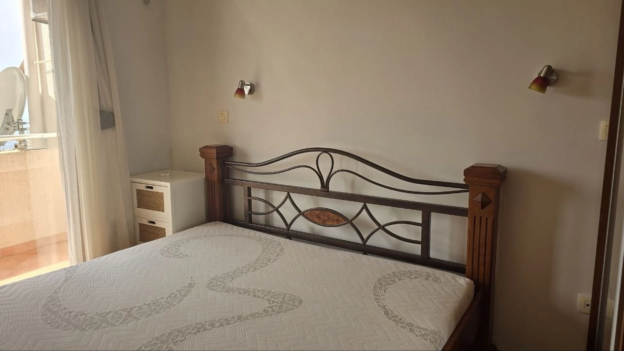 Dvosoban-stan-s-pogledom-na-more-Petrovac-Budva-6 Dvosoban stan 74 m² – Petrovac, Budva — fotografija 7