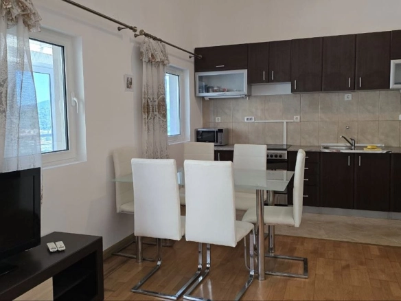 Dvosoban stan 74 m² – Petrovac, Budva — fotografija 3