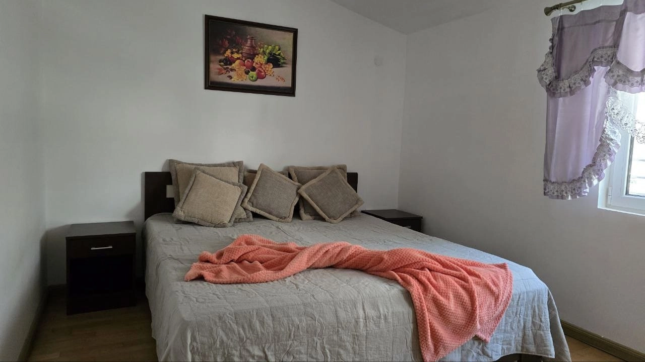 Dvosoban-stan-sa-pogledom-na-more-Petrovac-Budva-5 Dvosoban stan 74 m² – Petrovac, Budva — fotografija 6