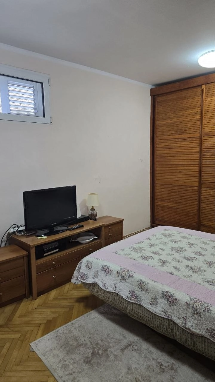 Dvosoban-stan-sa-terasom-u-Petrovcu-Budva-7 Dvosoban stan 56 m² – Petrovac, Budva — fotografija 8