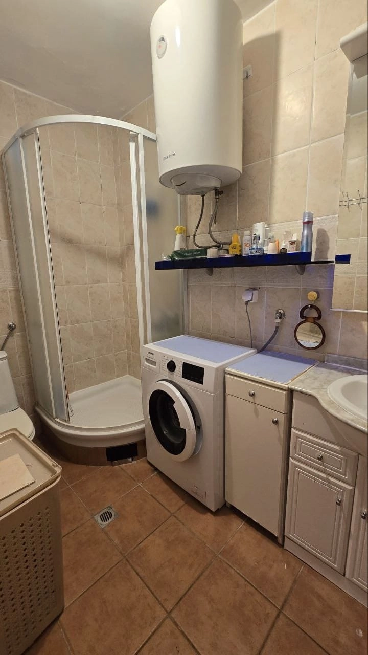 Dvosoban-stan-sa-terasom-u-Petrovcu-Budva-9 Dvosoban stan 56 m² – Petrovac, Budva — fotografija 10