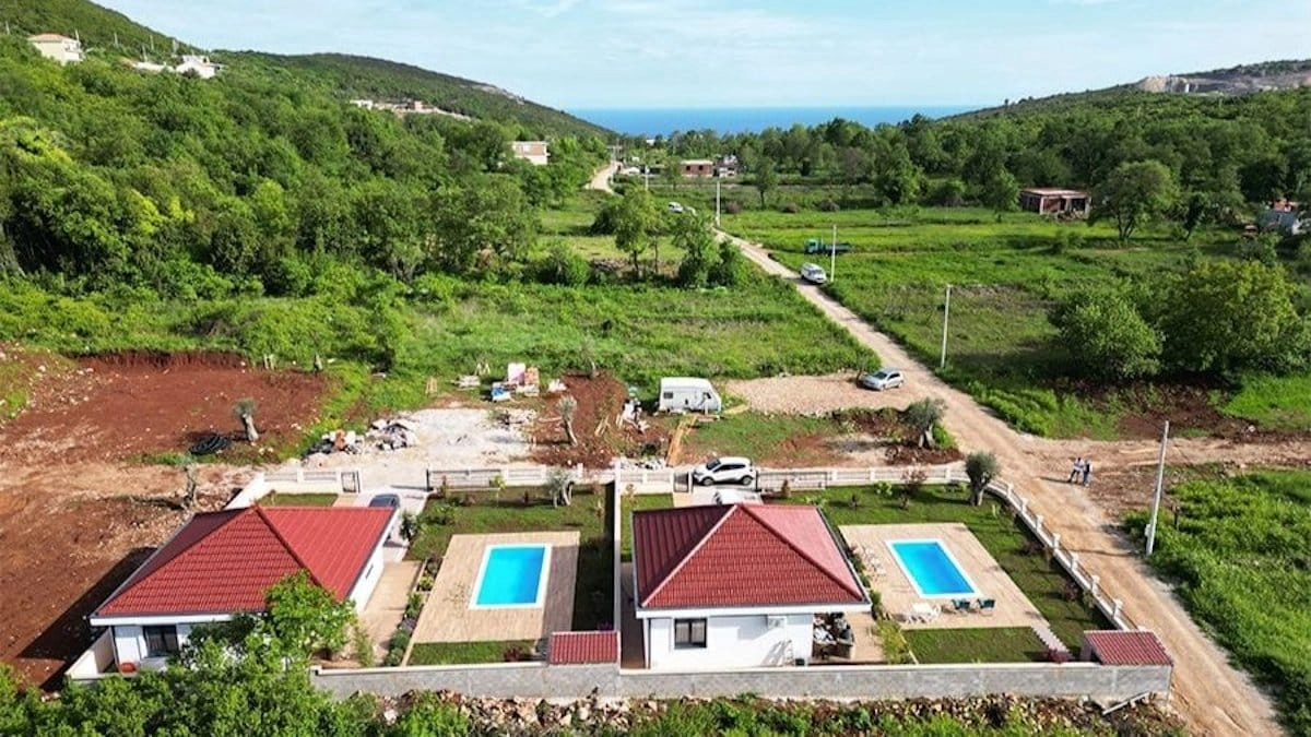 Prizemna-kuca-sa-bazenom-u-Lastvi-Grbaljskoj-Budva-5 Kuća 80 m² – Lastva Grbaljska, Budva — fotografija 6