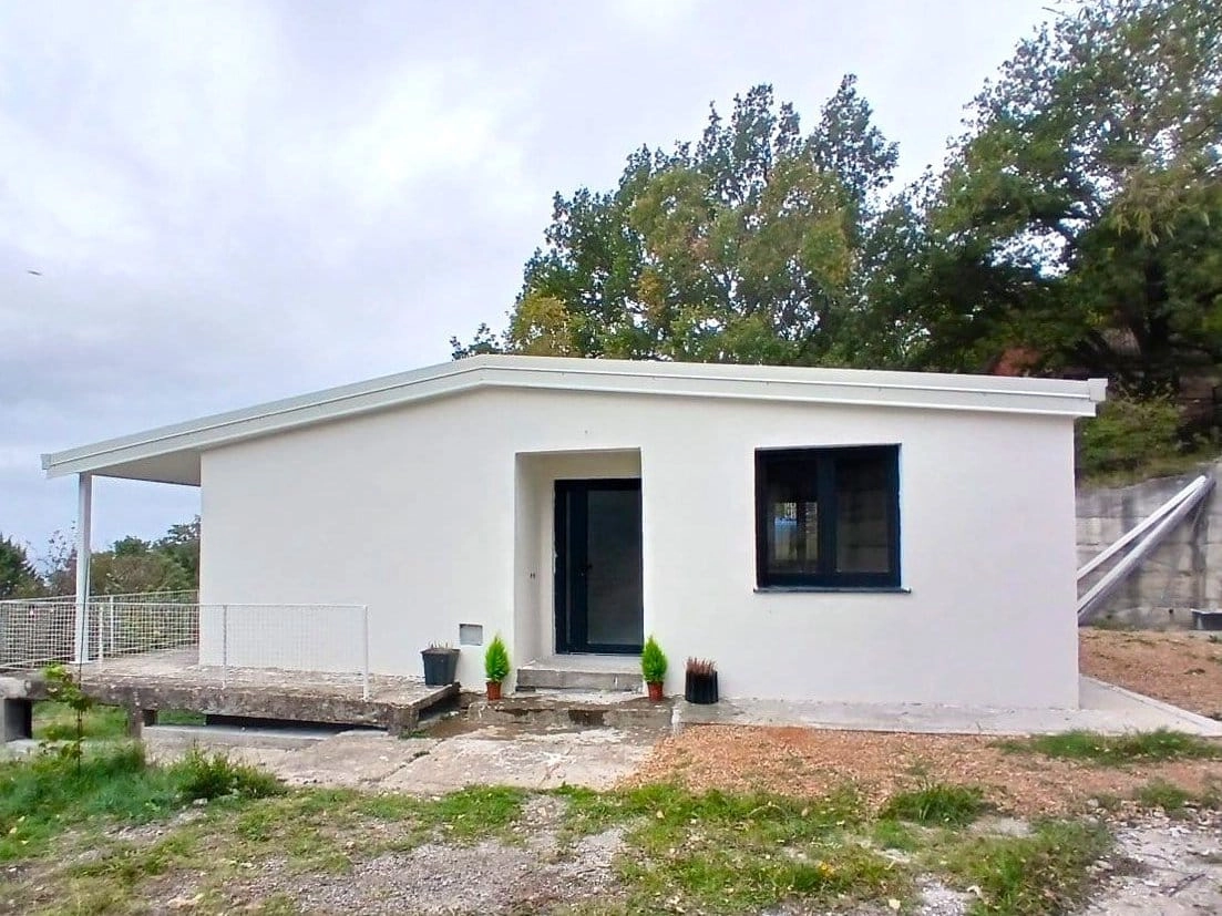 Renovirana-kuca-sa-pogledom-na-more-Sutomore-Bar-1 Kuća 60 m² – Sutomore, Bar — fotografija 2