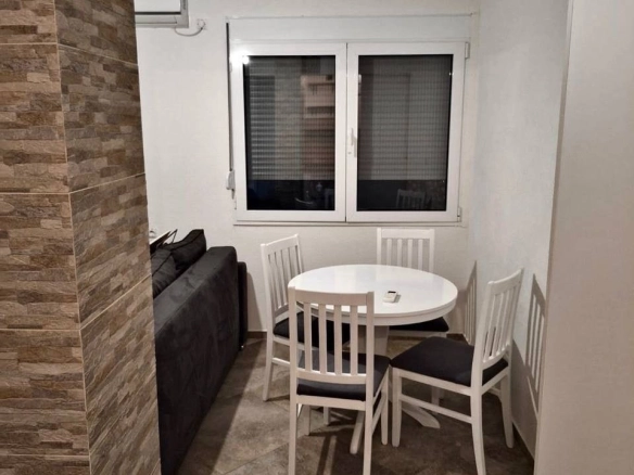 Dvosoban stan 55 m² – Tivat — fotografija 3