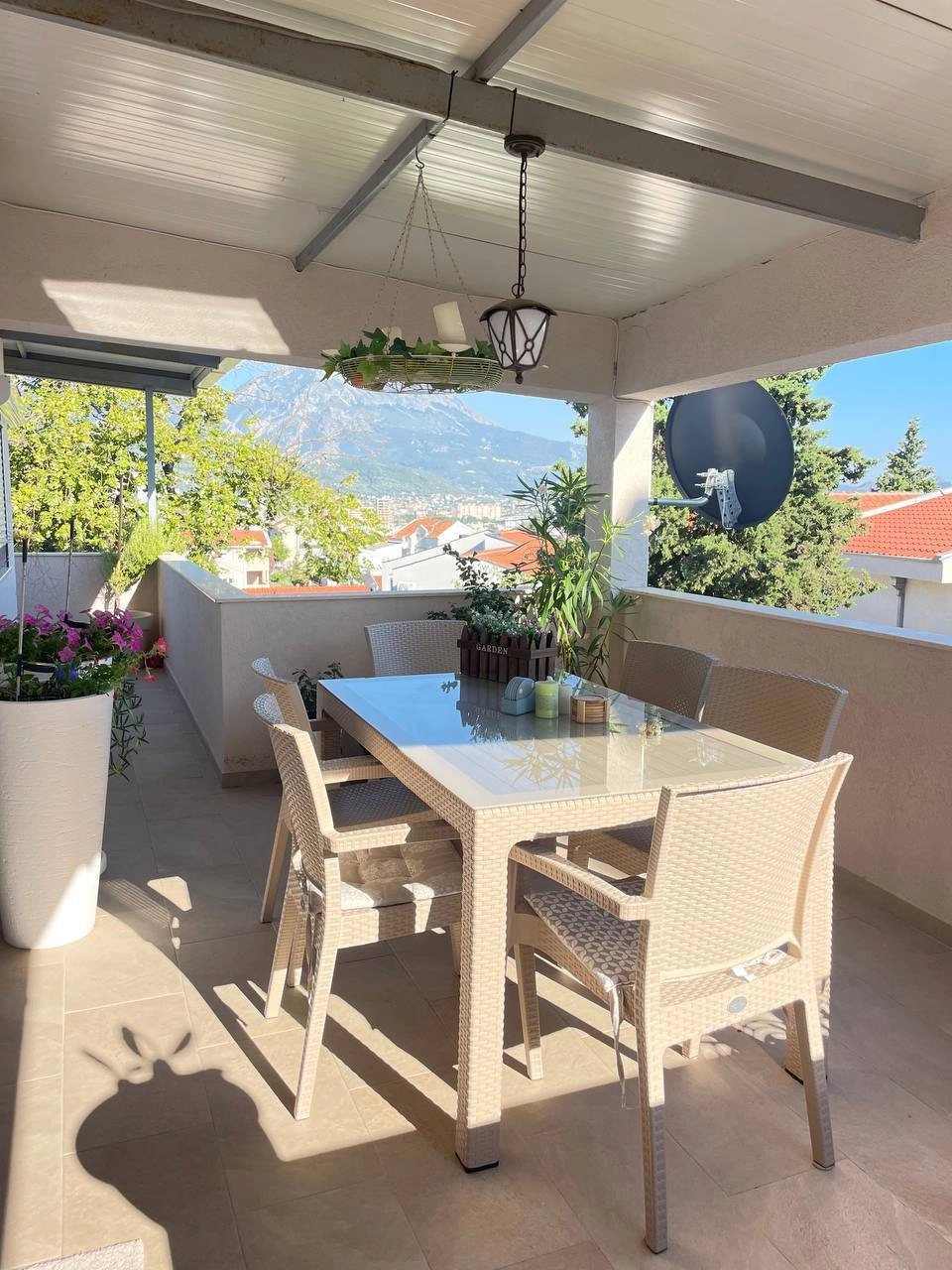Kuca-sa-dva-stana-i-pogledom-na-more-Susanj-Bar-1 Kuća 220 m² – Šušanj, Bar — fotografija 2