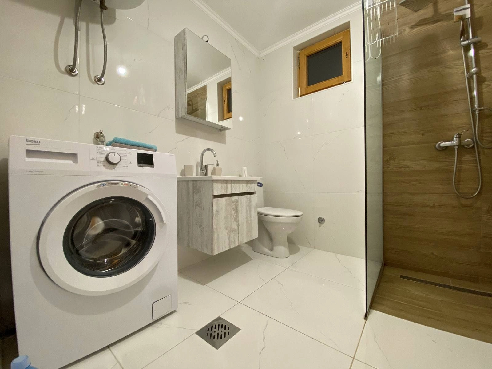 Dvospratna-drvena-kuca-na-placu-u-Kolasinu-7 Kuća 84 m² – Kolašin — fotografija 8