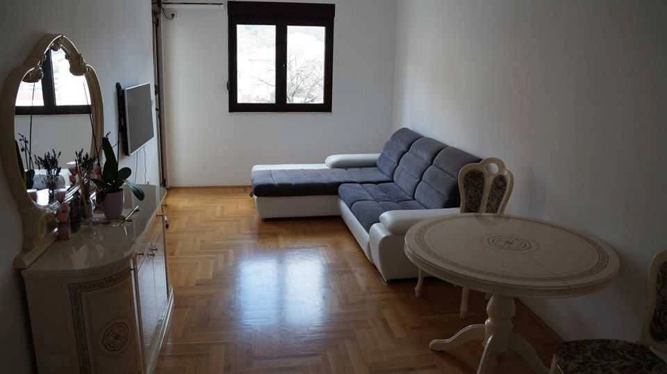 Jednosoban-stan-u-naselju-Lazi-Budva-1 Jednosoban stan 45 m² – Lazi, Budva — fotografija 2