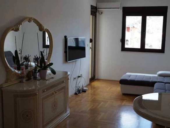 Jednosoban stan 45 m² – Lazi, Budva — fotografija 3