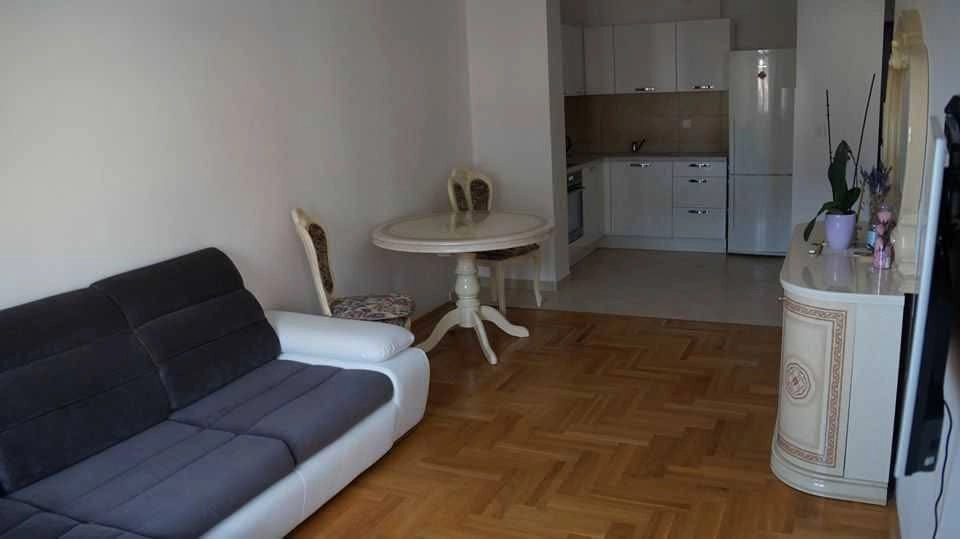 Jednosoban-stan-u-naselju-Lazi-Budva-3 Jednosoban stan 45 m² – Lazi, Budva — fotografija 4