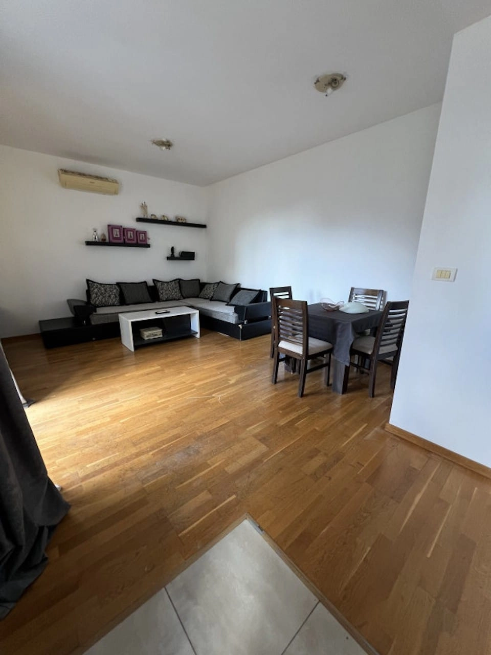 Jednosoban-stan-u-zgradi-Twister-Rozino-Budva-1 Jednosoban stan 50 m² – Rozino, Budva — fotografija 2
