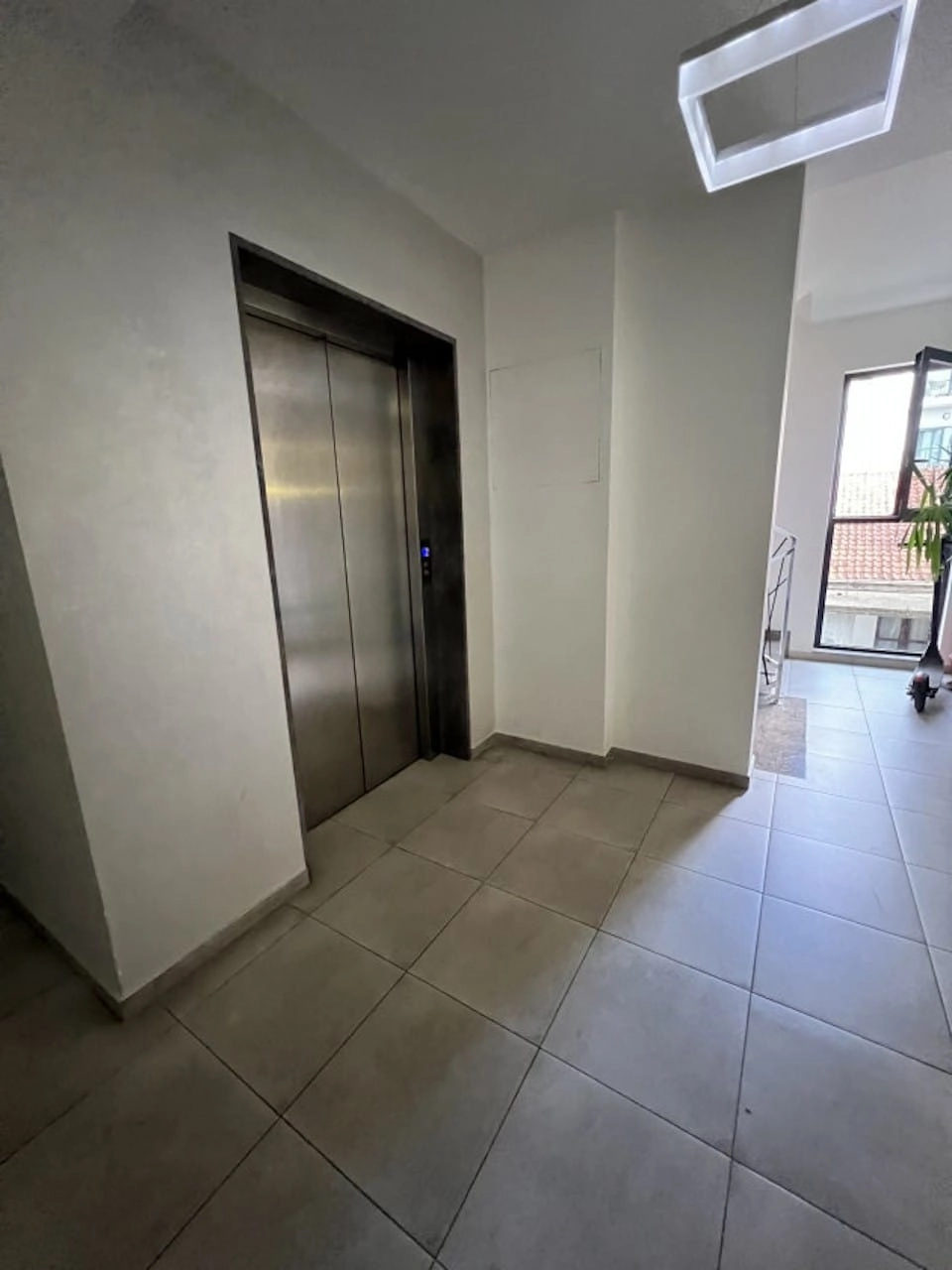 Jednosoban-stan-u-zgradi-Twister-Rozino-Budva-7 Jednosoban stan 50 m² – Rozino, Budva — fotografija 8