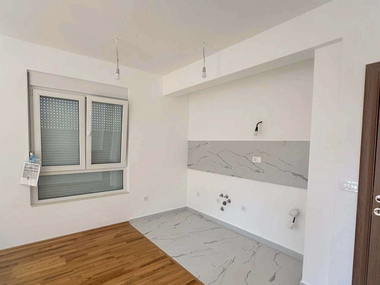 Jednosoban-stan-sa-pogledom-na-more-Podkosljun-Budva-1 Jednosoban stan 43 m² – Podkošljun, Budva — fotografija 2