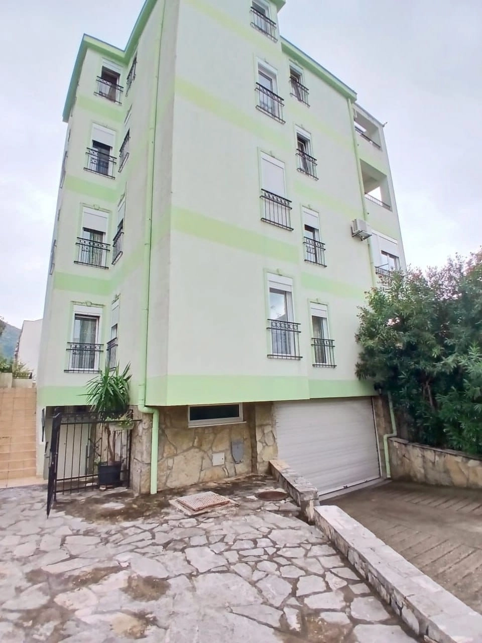 Dvosoban stan 78 m² – Budva — fotografija 3