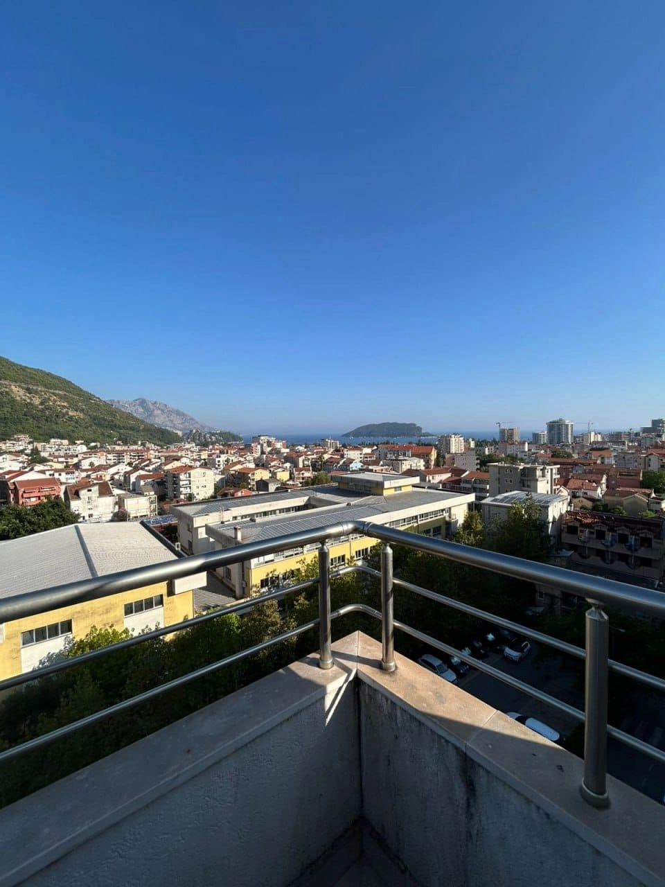 Dvosoban-stan-sa-pogledom-na-more-Babilonija-Budva-7 Dvosoban stan 77 m² – Centar, Budva — fotografija 8