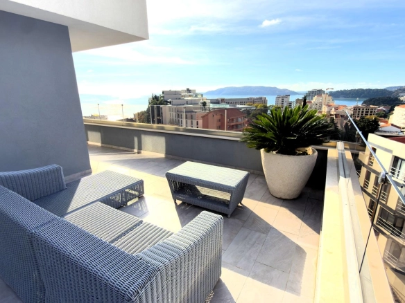 Trosoban stan 184 m² – Bečići, Budva — fotografija 3