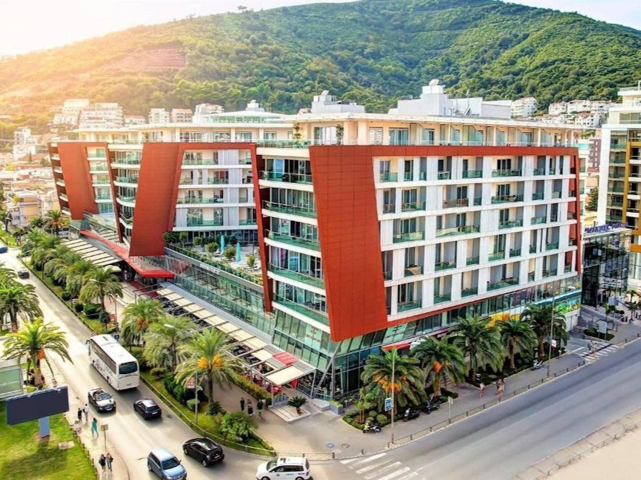 Garsonjera-u-hotelu-TQ-Plaza-centar-Budve-1 Garsonjera 44 m² – Budva — fotografija 2