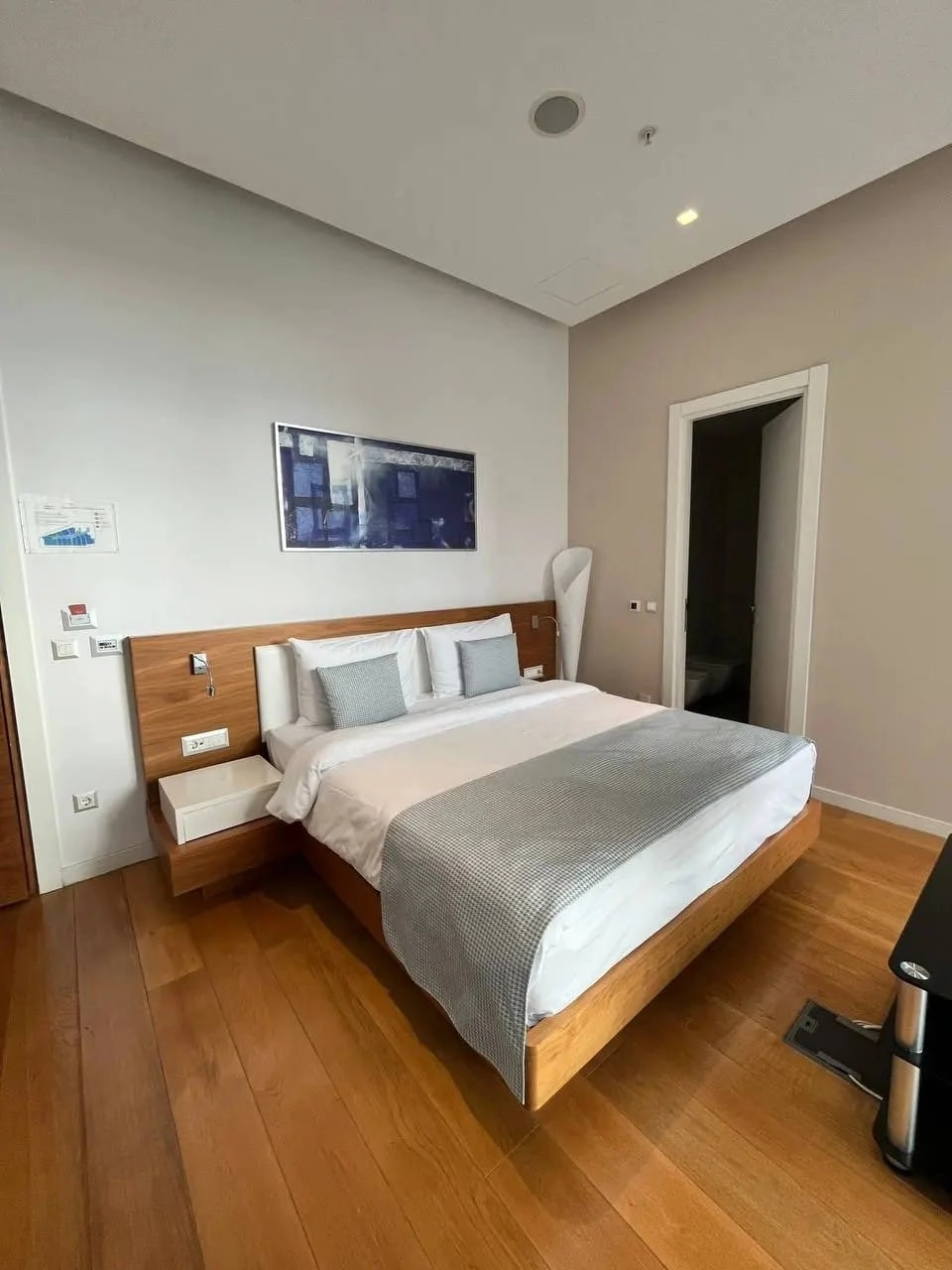 Garsonjera-u-hotelu-TQ-Plaza-centar-Budve-5 Garsonjera 44 m² – Budva — fotografija 6