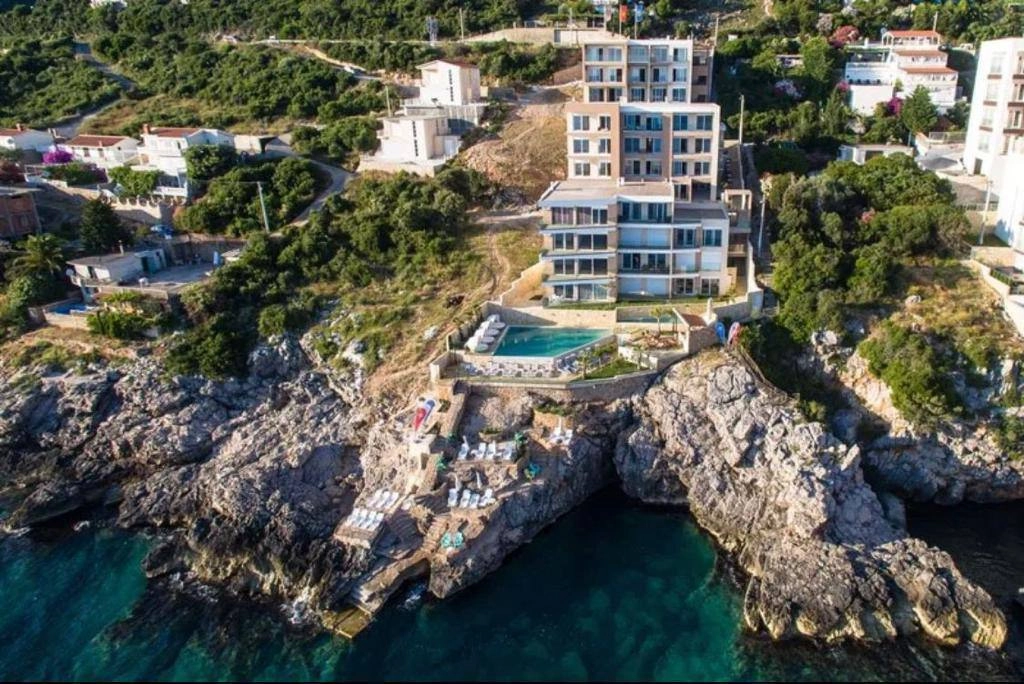 Dvosoban-stan-u-Dobroj-Vodi-Bar-1 Dvosoban stan 110 m² – Dobra Voda, Bar — fotografija 2