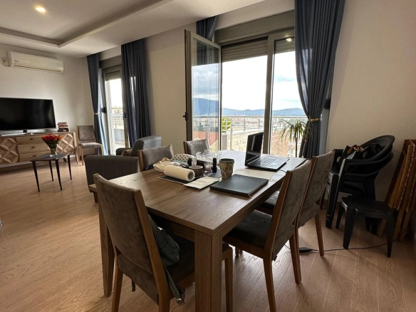 Dvosoban stan 87 m² – Tivat — fotografija 3