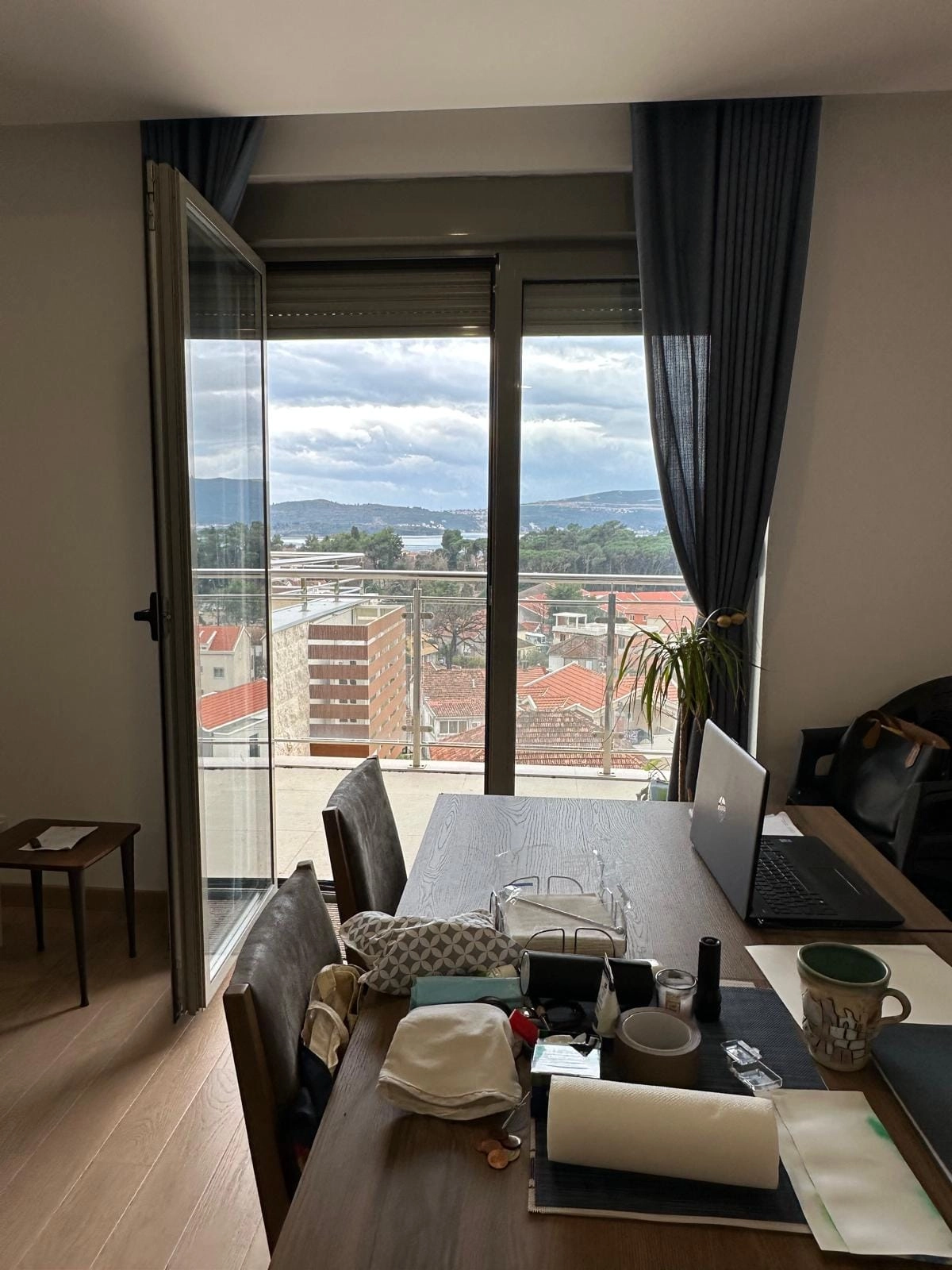 Dvosoban-stan-sa-pogledom-na-more-Pod-Kuk-Tivat-4 Dvosoban stan 87 m² – Tivat — fotografija 5