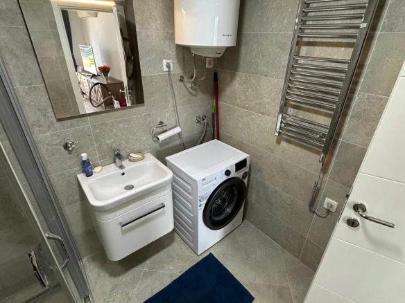Dvosoban stan 87 m² – Tivat — fotografija 9