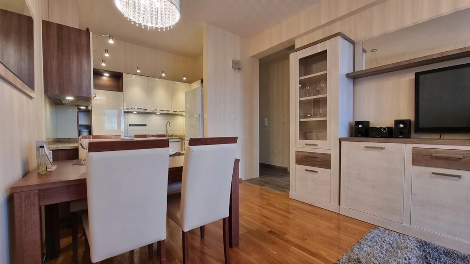 Jednosoban-stan-sa-pogledom-na-more-Becici-Budva-2 Jednosoban stan 49 m² – Bečići, Budva — fotografija 3