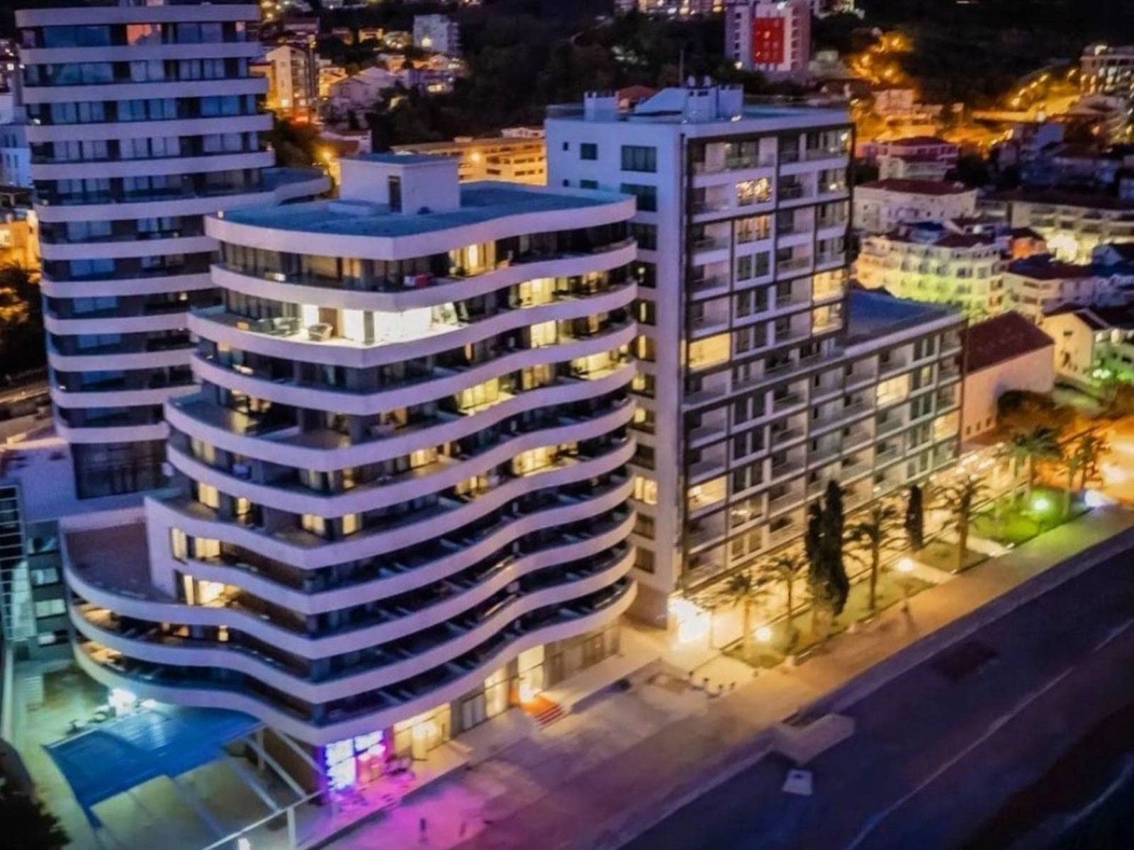 Garsonjera-sa-terasom-i-pogledom-na-more-Rafailovici-Budva Garsonjera sa terasom i pogledom na more