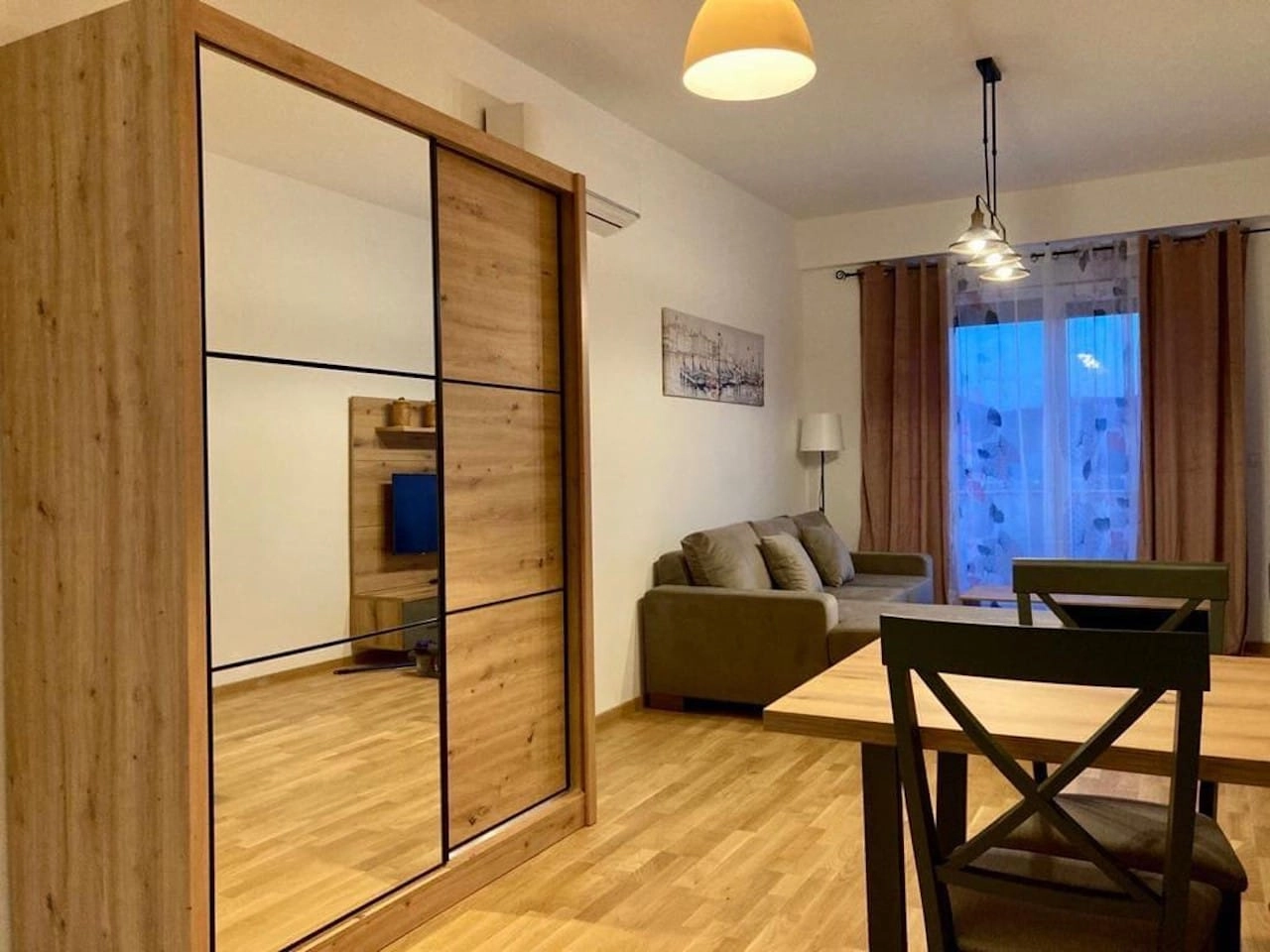 Jednosoban-stan-sa-terasom-i-pogledom-na-more-centar-Bara-2 Jednosoban stan 46 m² – Bar — fotografija 3
