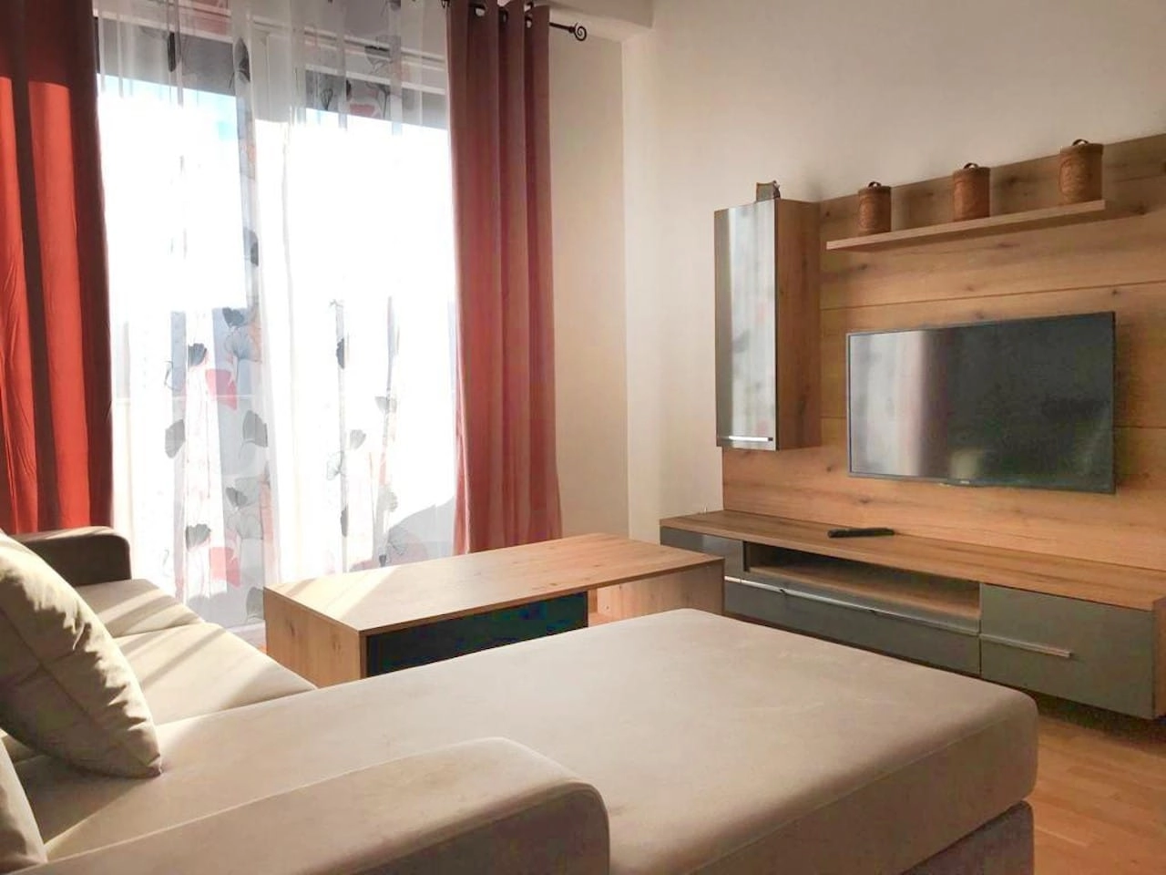 Jednosoban-stan-sa-terasom-i-pogledom-na-more-centar-Bara-3 Jednosoban stan 46 m² – Bar — fotografija 4