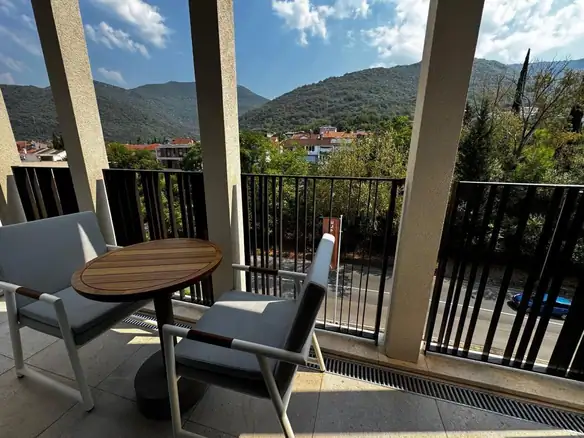 Jednosoban stan 68 m² – Tivat — fotografija 3