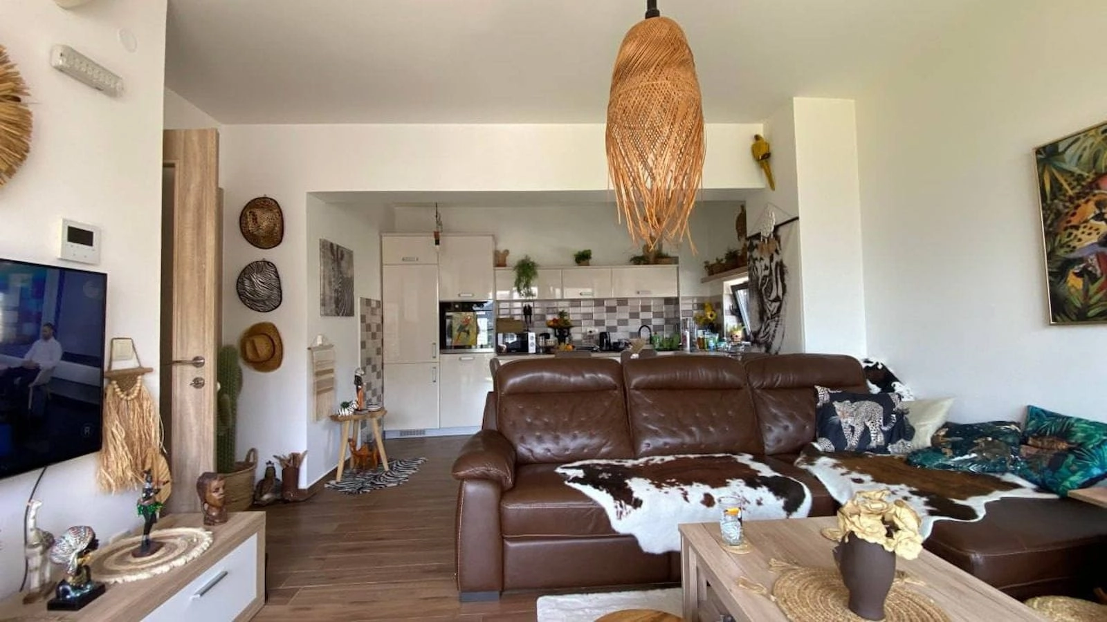 Dvosoban-stan-od-63-m²-u-centru-Bara-3 Dvosoban stan 63 m² – Bar — fotografija 4