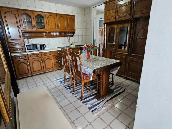 Dvosoban stan 90 m² – Bar — fotografija 3