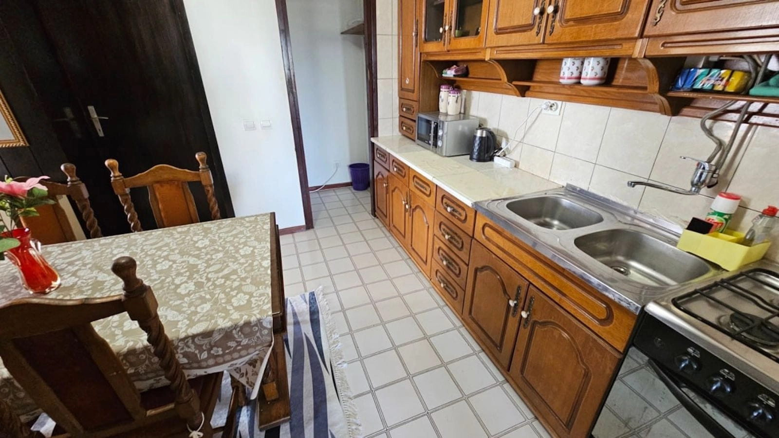 Dvosoban-stan-od-90-m²-u-centru-Bara-3 Dvosoban stan 90 m² – Bar — fotografija 4