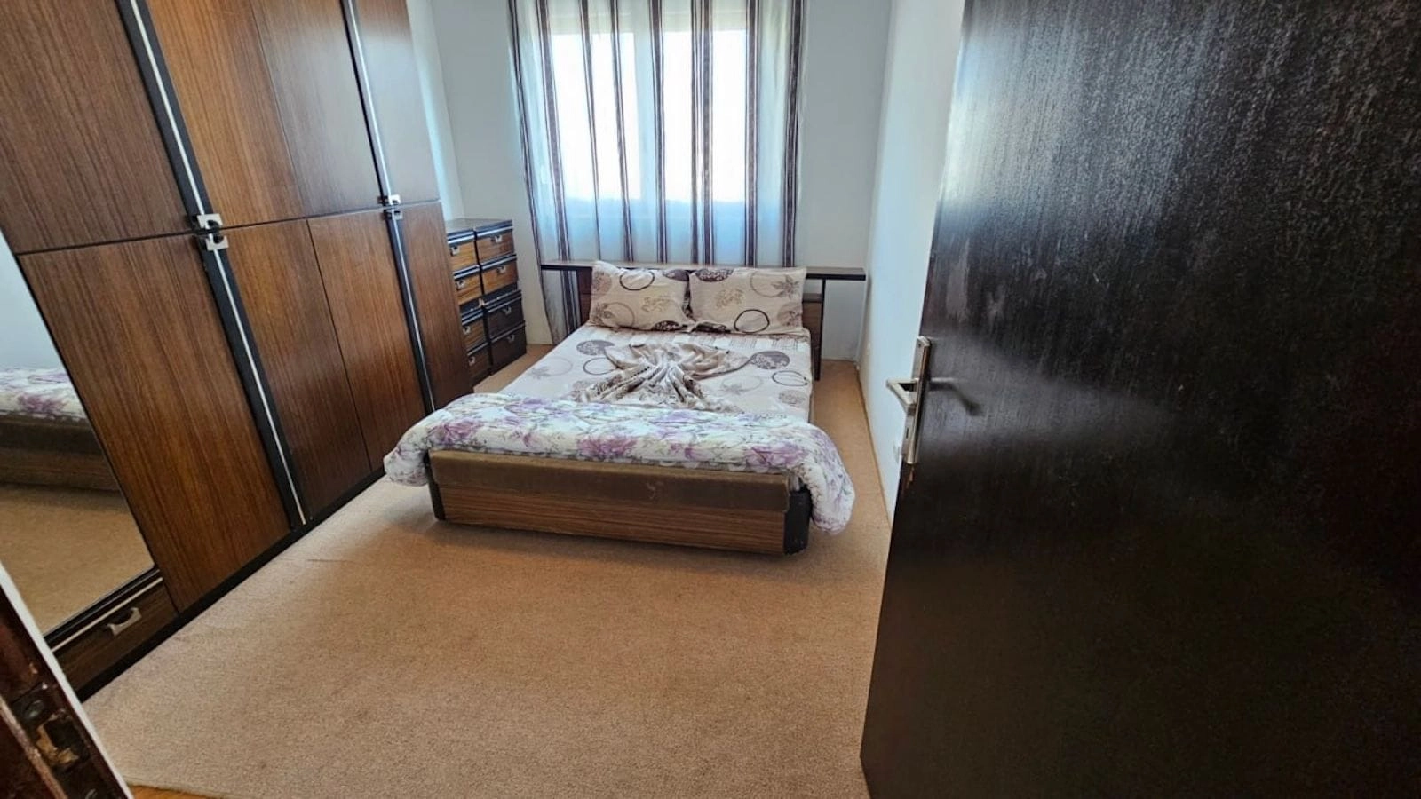 Dvosoban-stan-od-90-m²-u-centru-Bara-6 Dvosoban stan 90 m² – Bar — fotografija 7