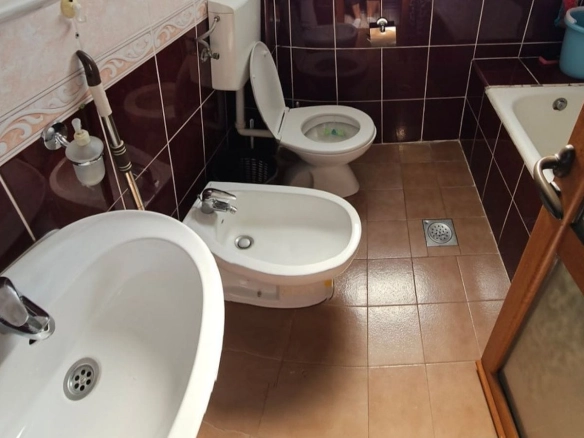 Dvosoban stan 90 m² – Bar — fotografija 8
