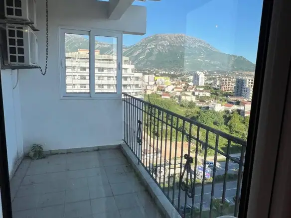 Dvosoban stan 90 m² – Bar — fotografija 5