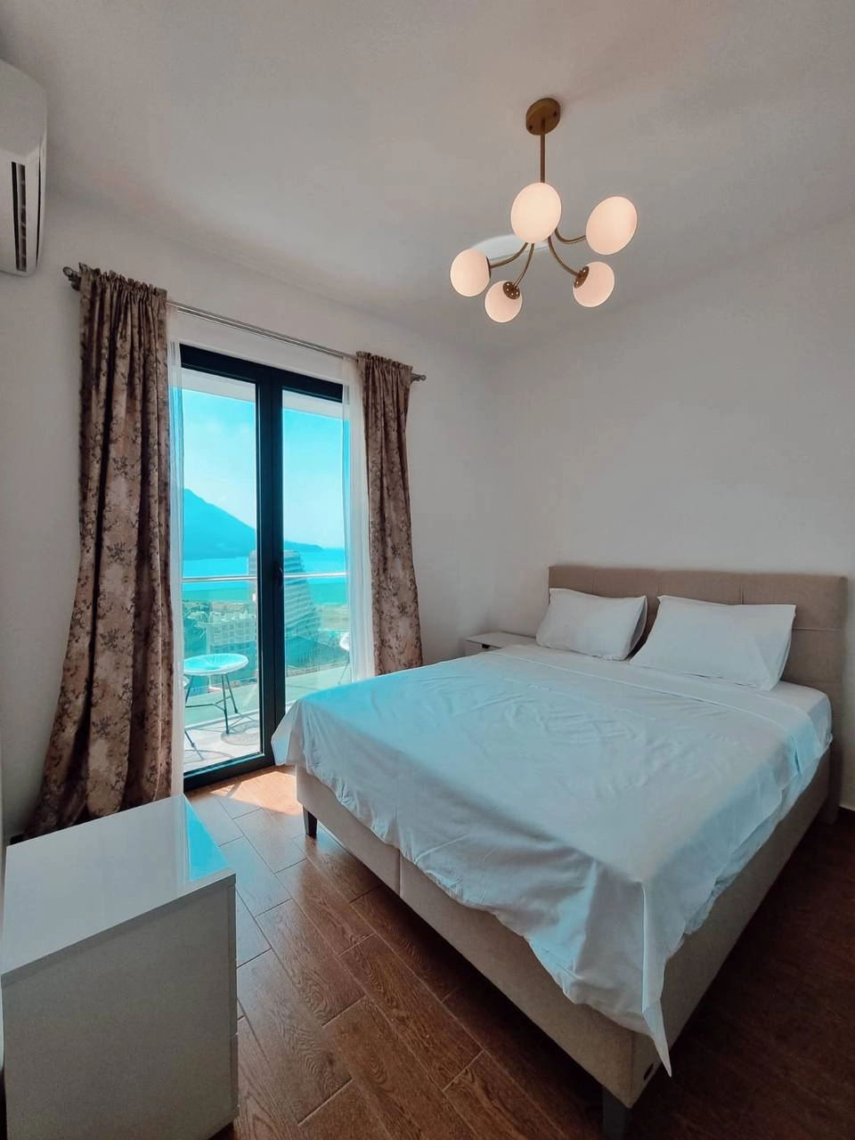 Dvosoban-duplex-stan-sa-pogledom-na-more-Becici-Budva-4 Dvosoban stan 72 m² – Bečići, Budva — fotografija 5