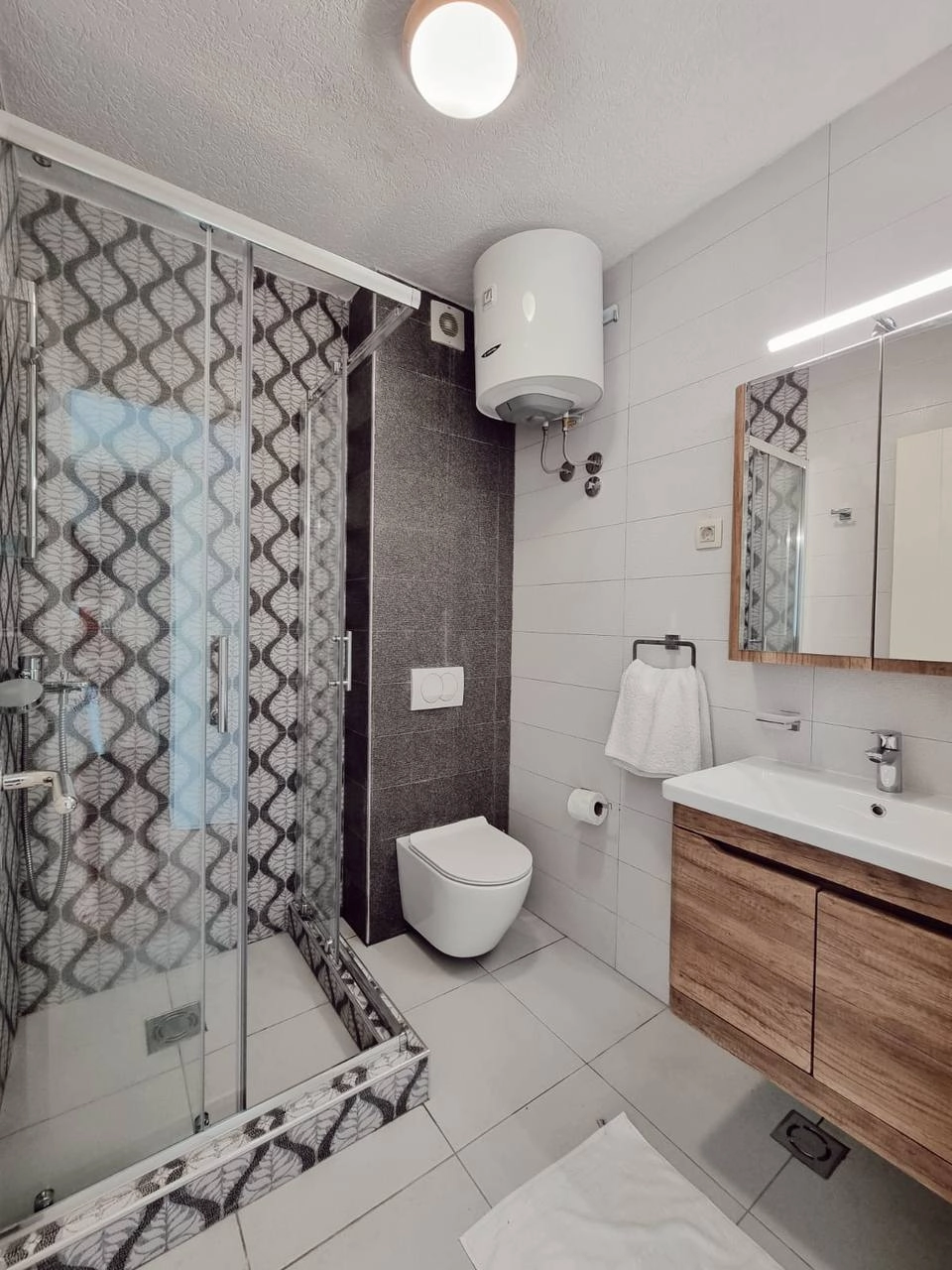 Dvosoban-duplex-stan-sa-pogledom-na-more-Becici-Budva-7 Dvosoban stan 72 m² – Bečići, Budva — fotografija 8