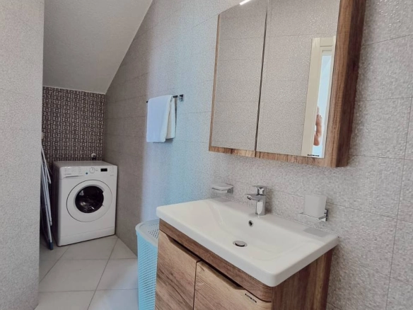 Dvosoban stan 72 m² – Bečići, Budva — fotografija 9