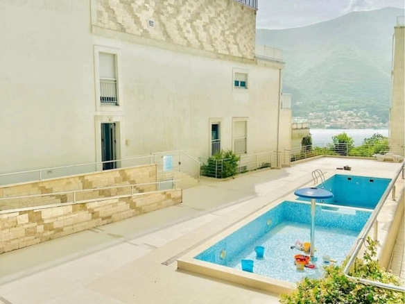 Dvosoban stan 102 m² – Dobrota, Kotor — fotografija 10