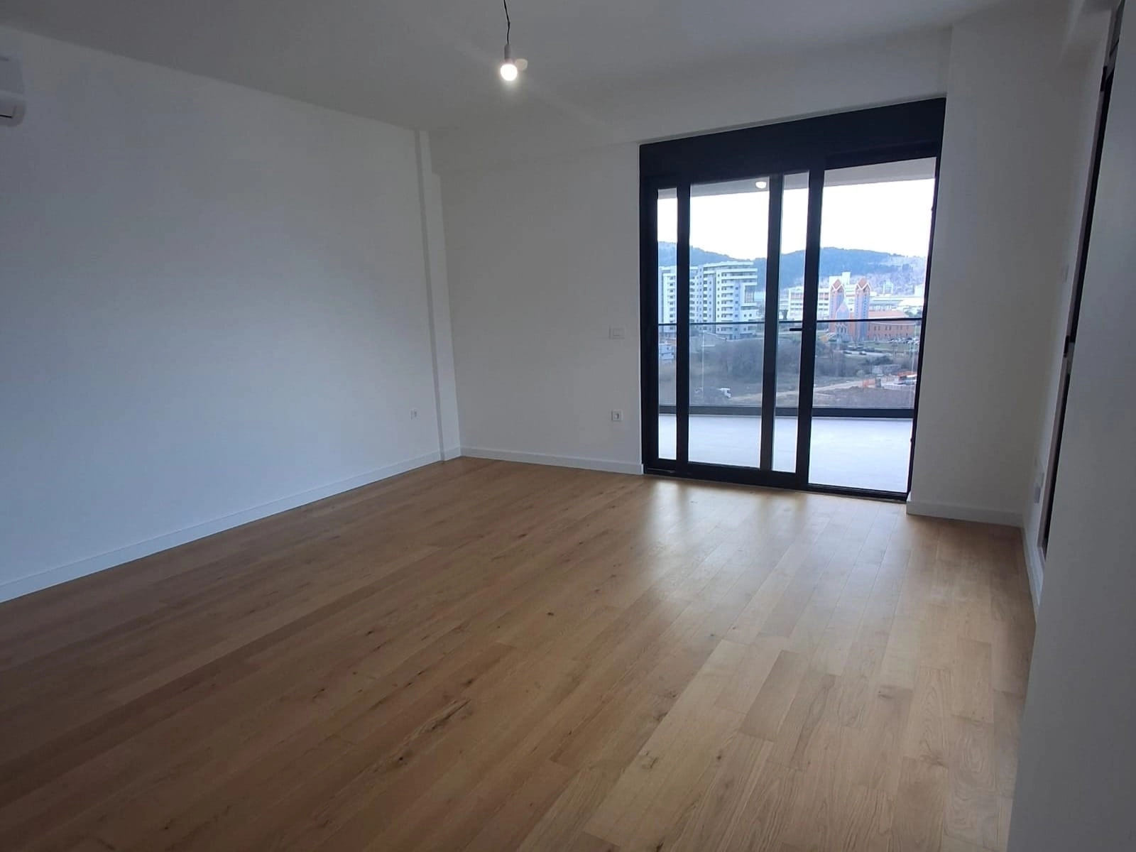 Dvosoban-stan-u-novogradnji-u-centru-Bara-3 Dvosoban stan 81 m² – Bar — fotografija 4