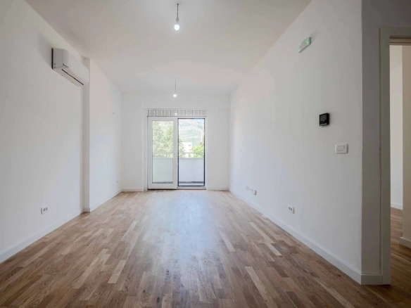 Dvosoban stan 65 m² – Bar — fotografija 6