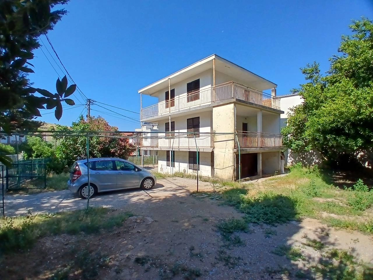Kuca-sa-placom-u-Sutomoru-Bar Kuća sa placom u Sutomoru