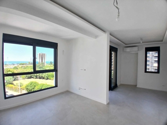 Dvosoban stan 82 m² – Bar — fotografija 3