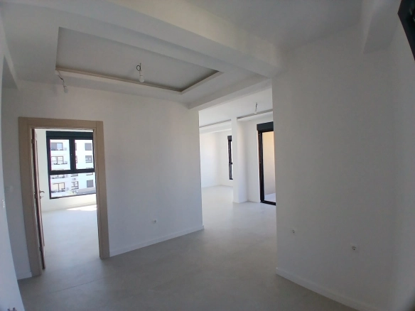 Dvosoban stan 82 m² – Bar — fotografija 5