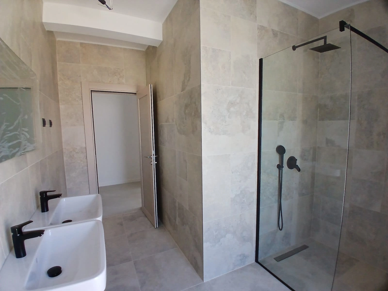 Dvosoban-stan-u-novozavrsenoj-zgradi-Bar-9 Dvosoban stan 82 m² – Bar — fotografija 10