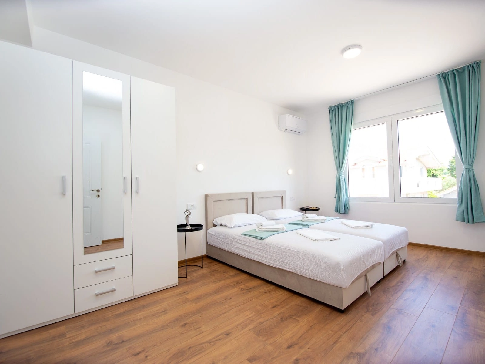 Duplex-stan-sa-dvoristem-u-Radanovicima-Kotor-6 Trosoban stan 132 m² – Radanovići, Kotor — fotografija 7