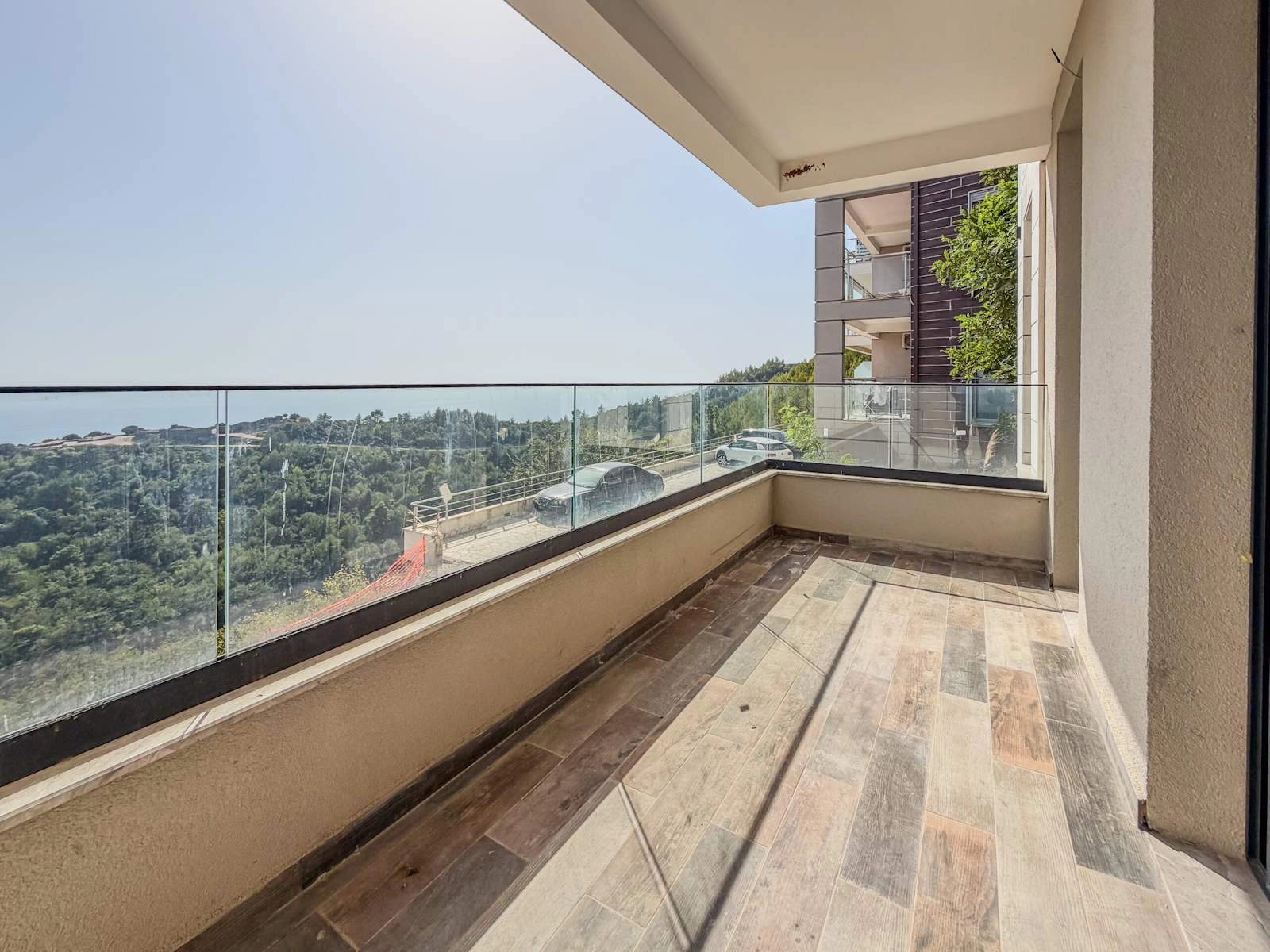 Trosoban-stan-sa-pogledom-na-more-Komosevina-Budva-2 Trosoban stan 93 m² – Komoševina, Budva — fotografija 3