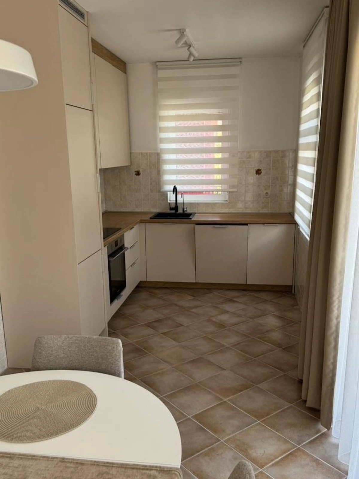 Dvosoban-stan-sa-bazenom-u-Lastvi-Grbaljskoj-Budva-5 Dvosoban stan 79 m² – Budva — fotografija 6